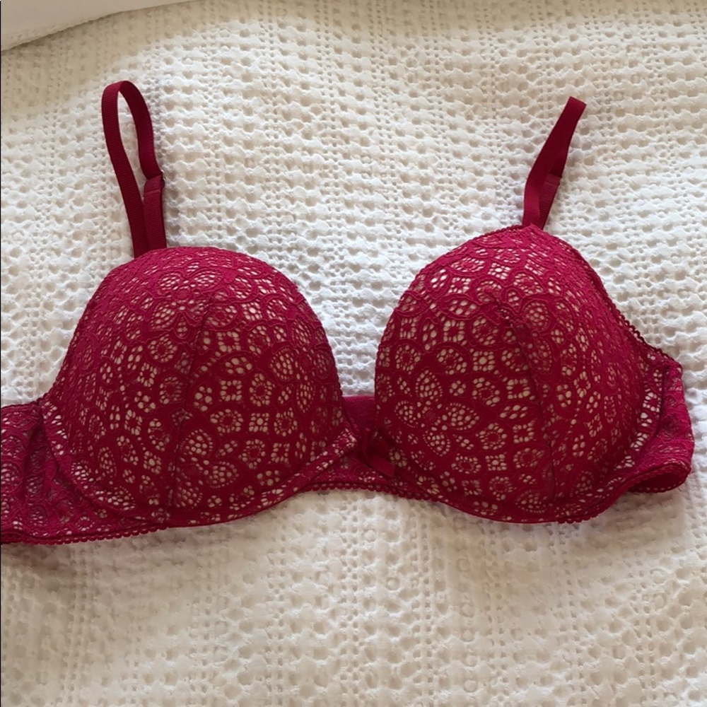 Victoria secret push up lace bra 34C
